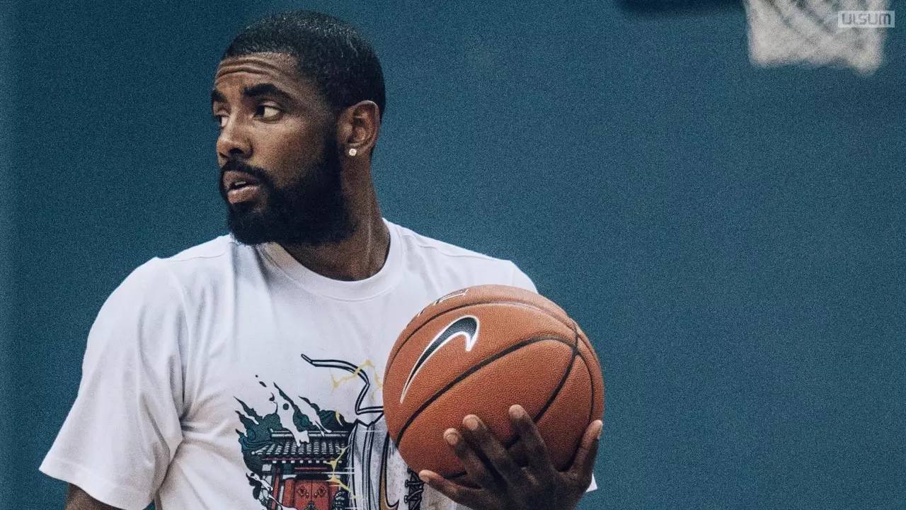 八月份是马 八月份是马